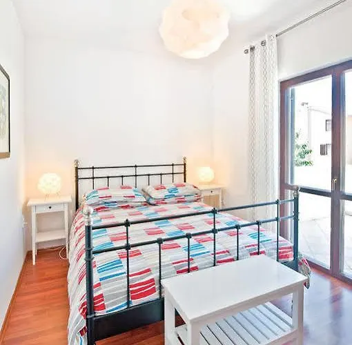 Alluro Appartement *